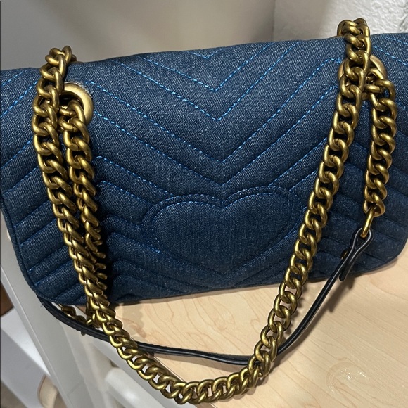 Elegant Blue Denim Bag with Gold Chain - Picture 5 of 5